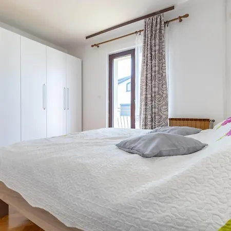 Vera's App Gæstehus 3*